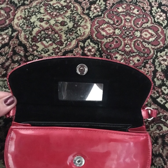Handbag - Picture 3 of 4